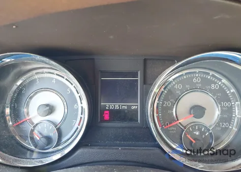 2014 Chrysler Town & Country Touring z USA, uszkodzony, nr VIN 2C4RC1BGXER272311